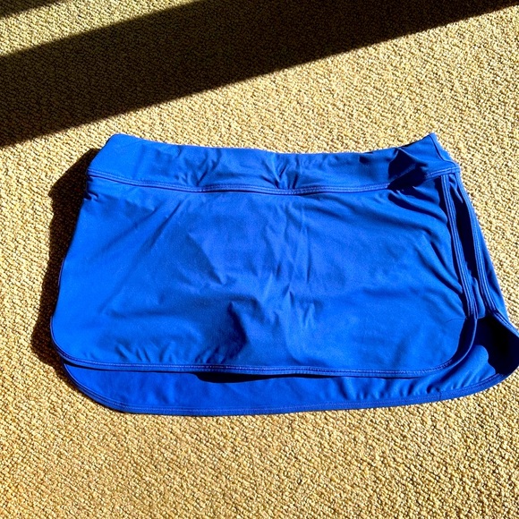 Athleta Tidal Blue Swim Skirt with Built-In Bikini Bottom, Small - Picture 5 of 9